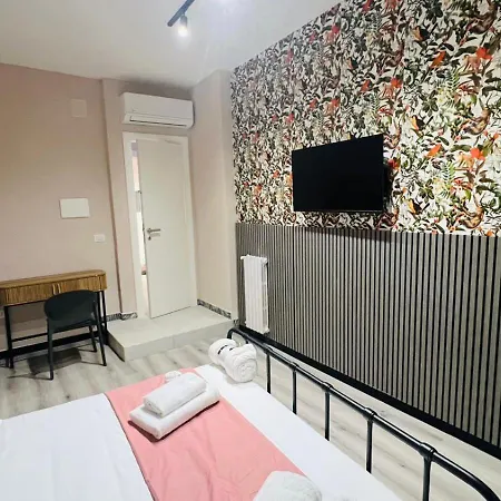 Πανσιόν Flower Νάπολη